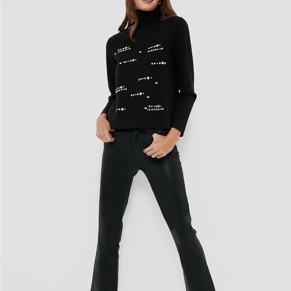 HYACINTH HOUSE

Black Embellished Greta Turtleneck - Picture 2 of 10